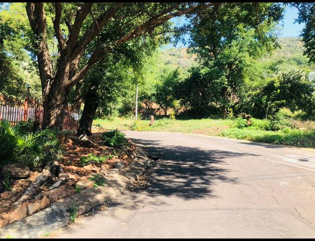 2,214M² VACANT LAND FOR SALE IN PROTEA PARK